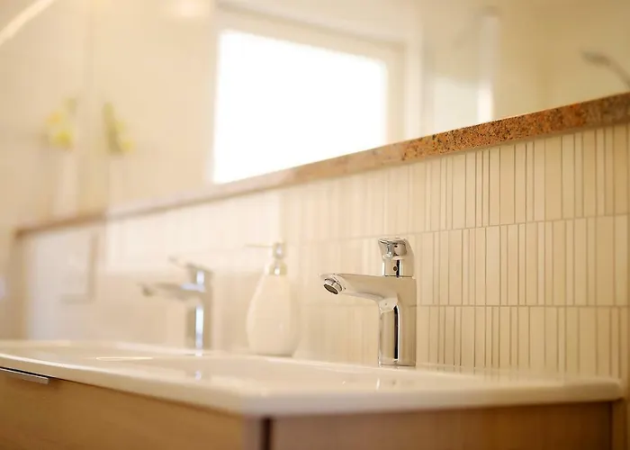 Magnolia Опатия